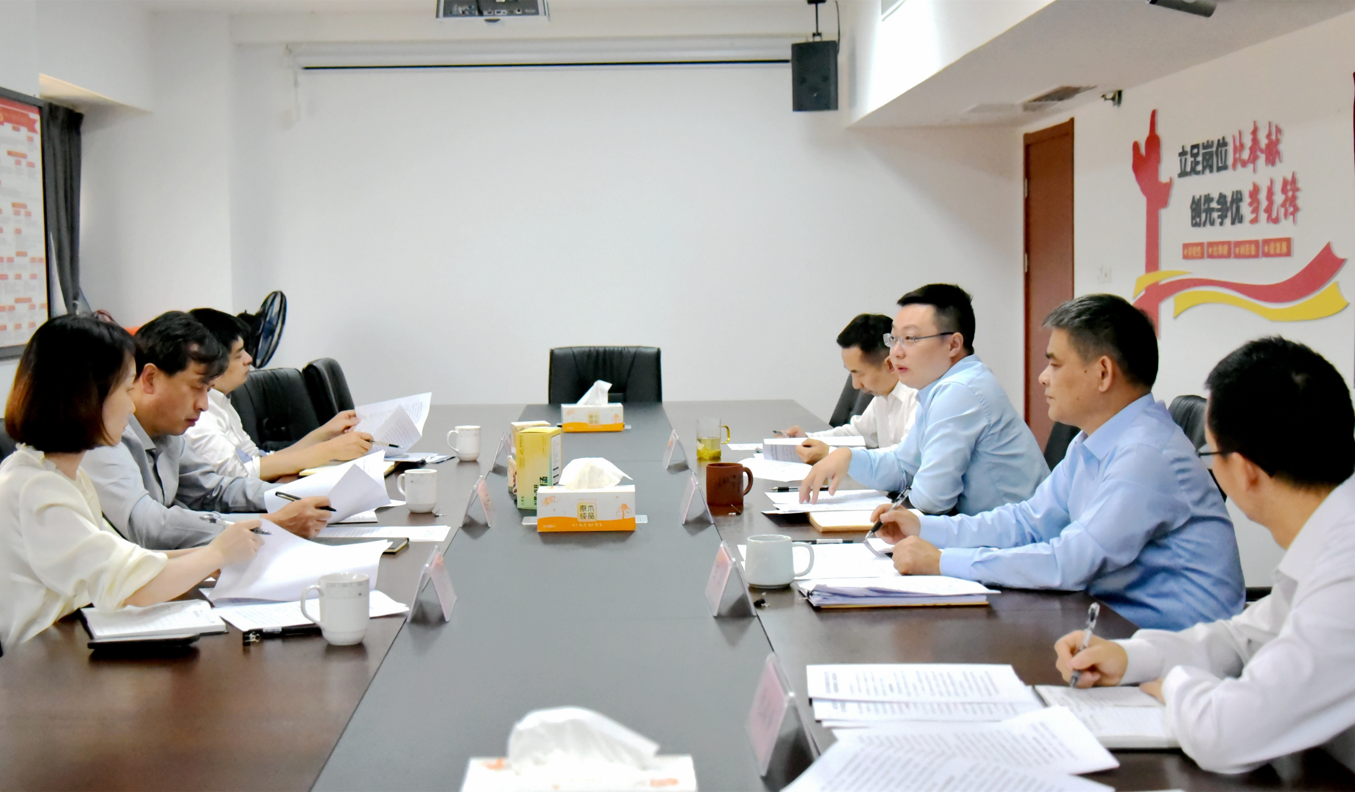 省供销社主任陈利江赴华亿(中国)一站式服务平台调研指导