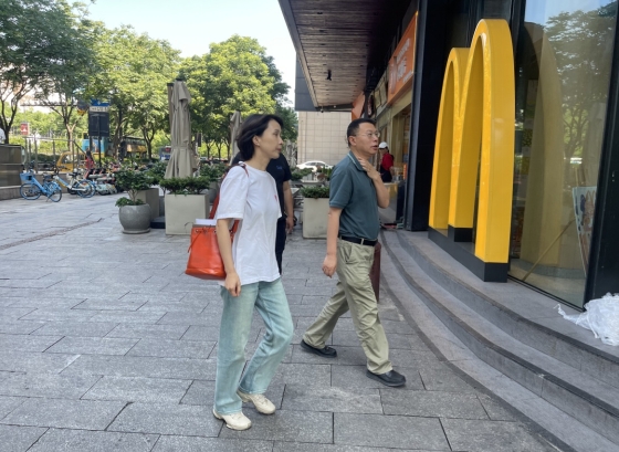 华亿(中国)一站式服务平台对茶叶大楼开展端午节前安全检查